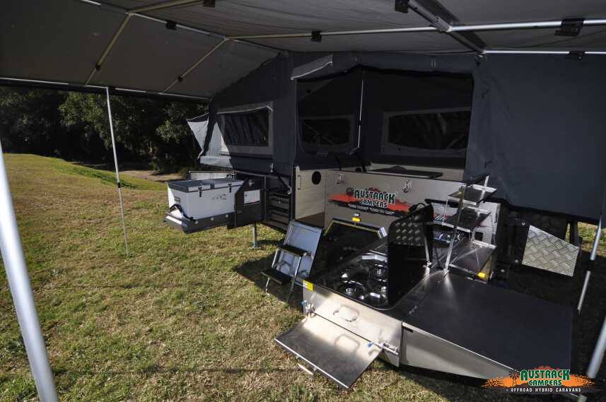 22_Telegraph-X-outdoor-living-area