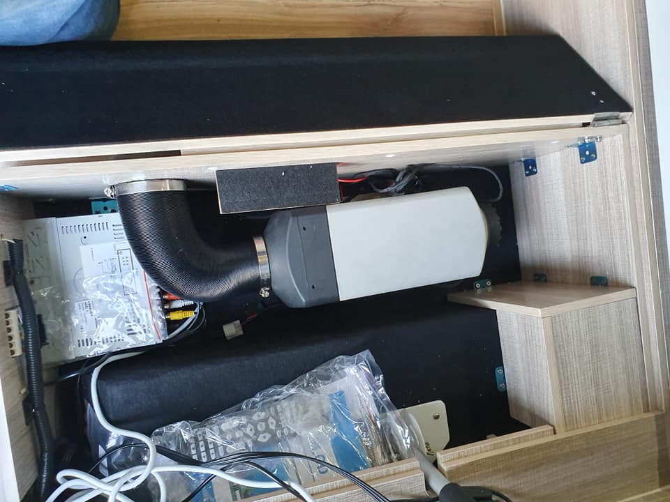 75398147_1007971432872050_4655686450841387008_n